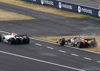 VIDEO – Verstappen Mocks Norris in Epic Showdown: Expensive Lawnmower Insult