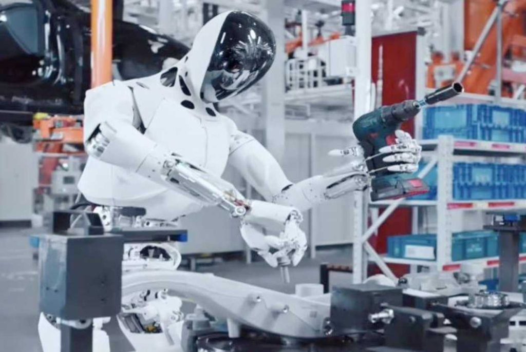 Xpeng apresenta robô humanoide ‘Iron’ utilizado na produção automóvel