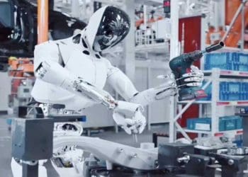 Xpeng apresenta robô humanoide ‘Iron’ utilizado na produção automóvel