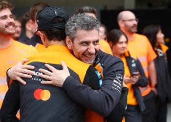 McLaren’s Strategic Standoff: Stellar Qualifying Decides Japanese GP Fate Under Villeneuve’s Watchful Eye