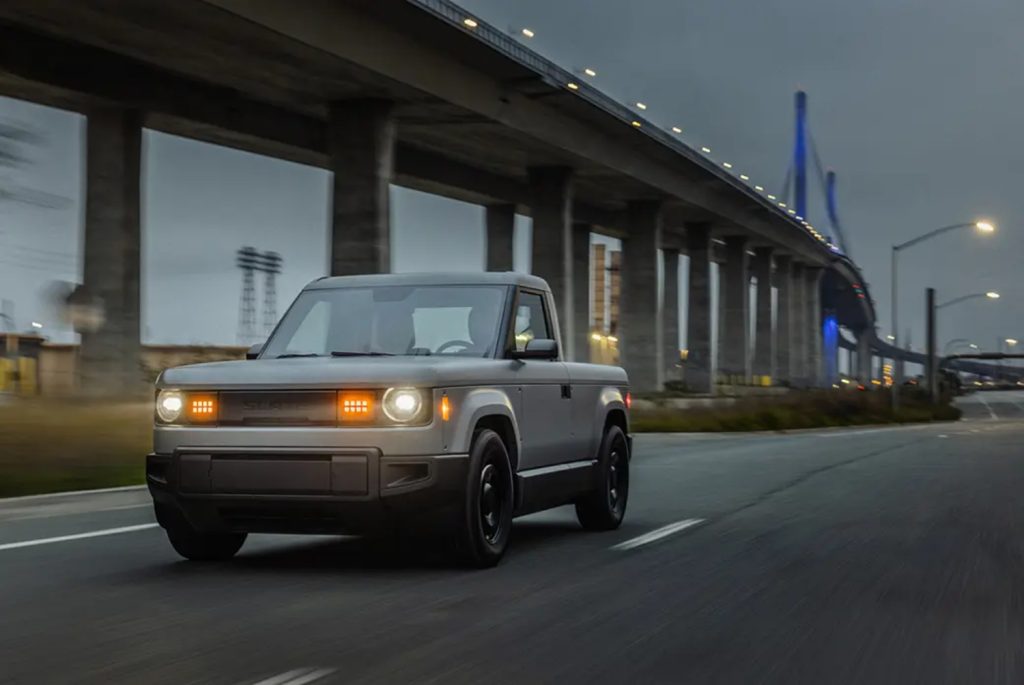 Nova marca de veículos elétricos apoiada por Jeff Bezos lança pick-up de preço acessível