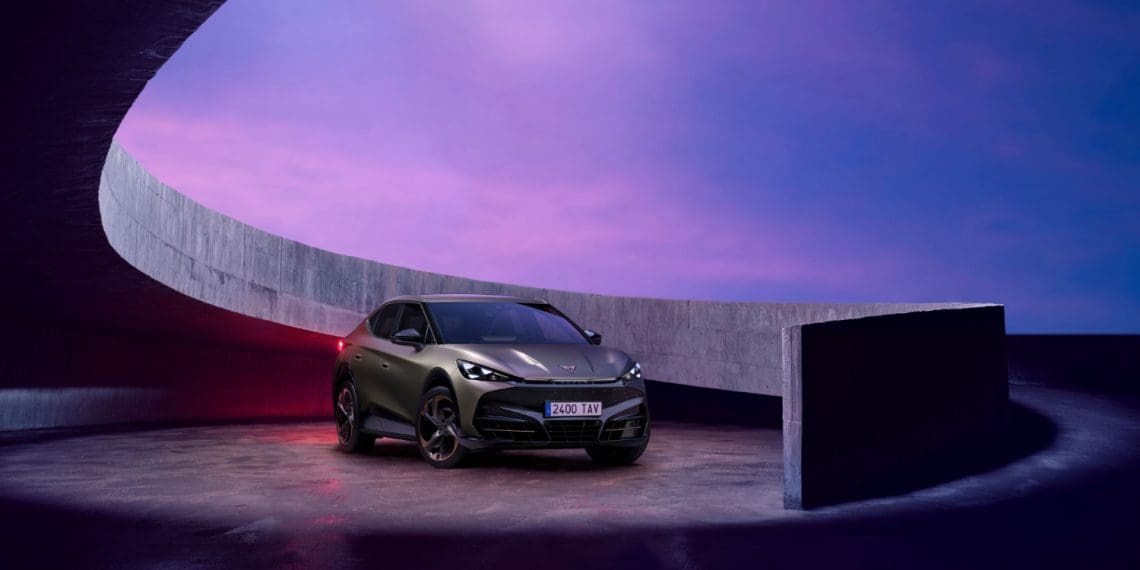 Cupra Tavascan ganha novas opções e detalhes arrojados