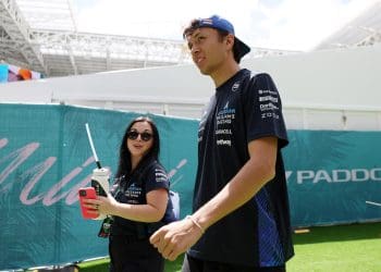 Albon’s Shocking Accusation: «Illegal» Mercedes W16 Exposed in Miami GP Drama