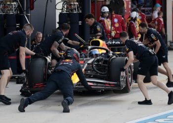 Max Verstappen’s Pitstop Disaster: Chaos Unleashed at F1 Miami Grand Prix