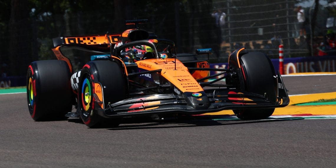 Piastri leads McLaren 1-2 in tight Imola FP1 as F1 returns to Italy