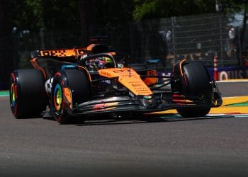 Piastri leads McLaren 1-2 in tight Imola FP1 as F1 returns to Italy