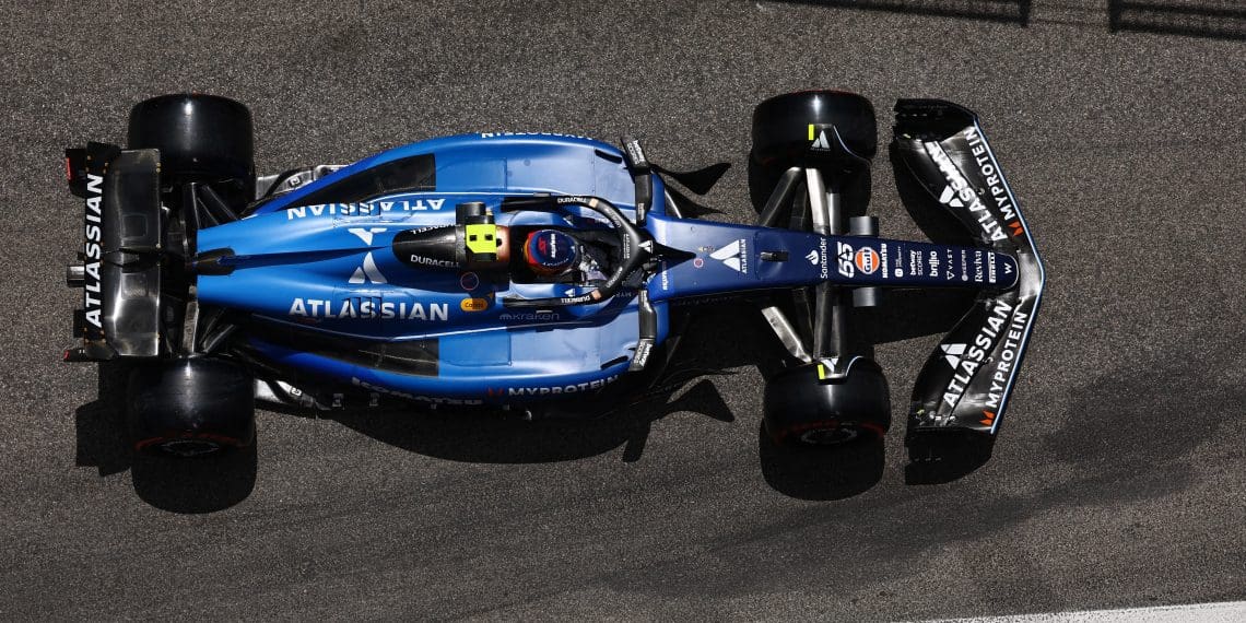 Carlos Sainz Stunned: Williams Dominates 2025 F1 Season Beyond Imagination