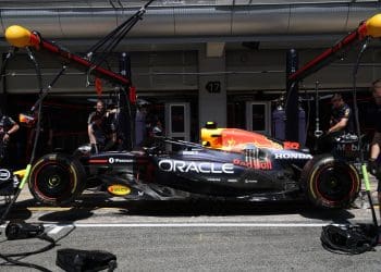 Yuki Tsunoda Struggles as Piastri Emerges, Horner’s F1 2026 Ultimatum