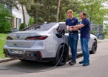 BMW i7 testa baterias de estado sólido da Solid Power