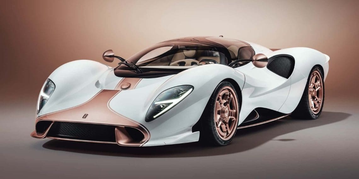 De Tomaso revela a versão de produção do P72