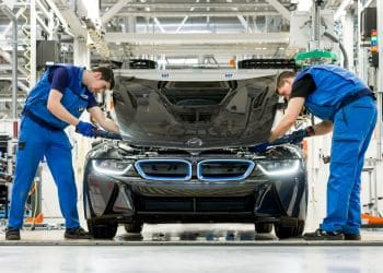 Sabe quanto veículos eletrificados já produziu a BMW?