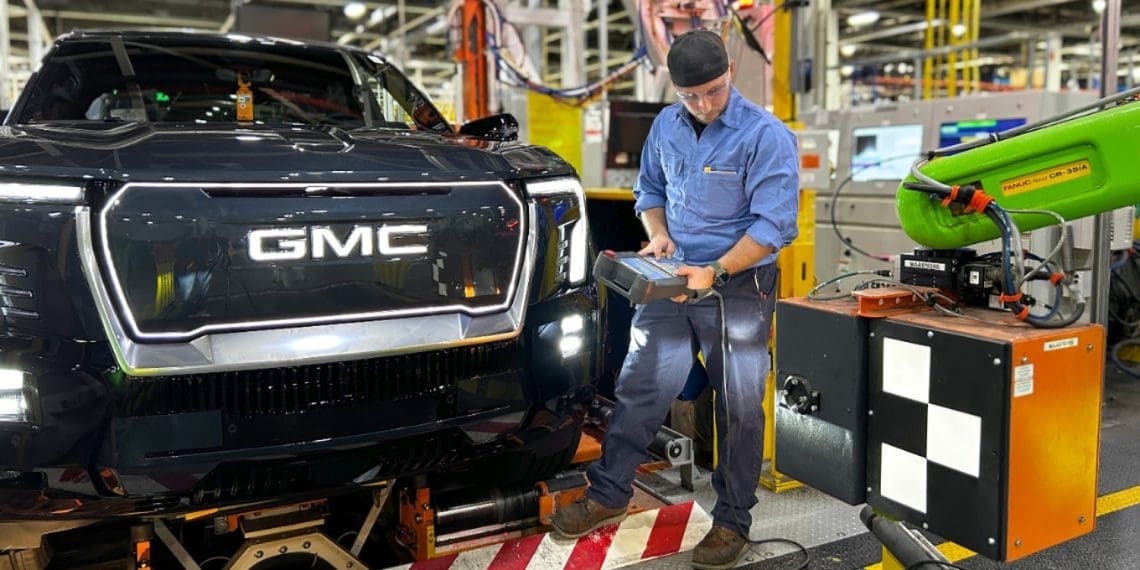 Setor automóvel norte-americano critica acordo comercial entre os EUA e a Grã-Bretanha