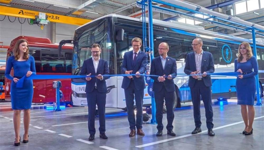 Iveco inaugura centro de protótipos e testes
