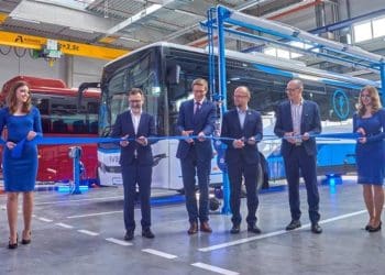 Iveco inaugura centro de protótipos e testes