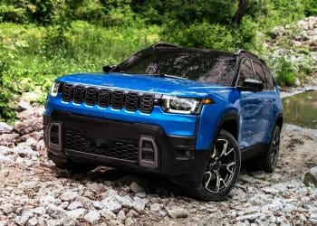 Jeep revela as primeiras imagens do novo Cherokee