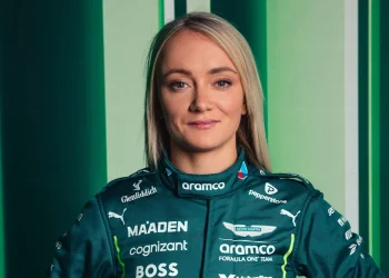 Breaking: Jessica Hawkins Unveiled as ELEMIS Ambassador in Aston Martin F1 Revolution