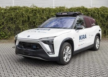 Alemanha testa robotáxi com passageiros na via pública