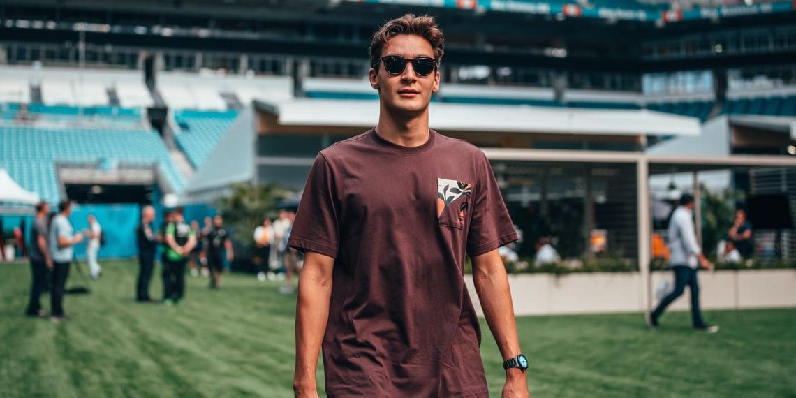George Russell’s Contract Chaos: Why Mercedes’ ‘Unusual’ Delay Sparks F1 Drama