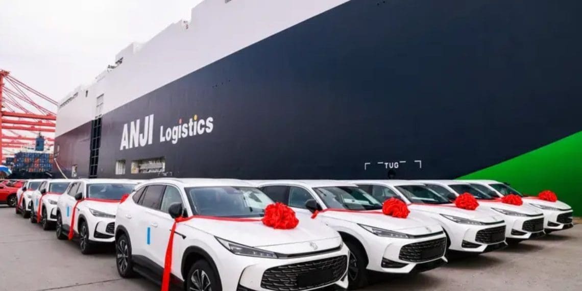 MG: maior navio de transporte de carros do mundo zarpou para a primeira viagem