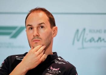 Shocking Truth Behind Oliver Oakes’ Exit from Alpine F1 Revealed in Dramatic Arrest Twist