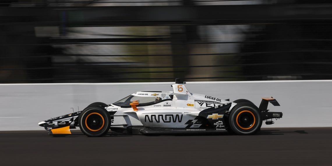 Arrow McLaren’s New Sensation: Lundgaard Dominates, O’Ward Overtaken, Kanaan’s Approval Stuns Racing World