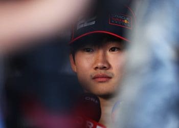 Alpine Condemns Racist Online Attacks on Tsunoda – Urges Fans to Show Respect