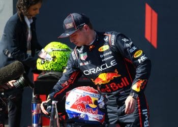 Red Bull’s Ultimatum: Max Verstappen Forbidden to Follow Alonso’s 2017 Controversial Move