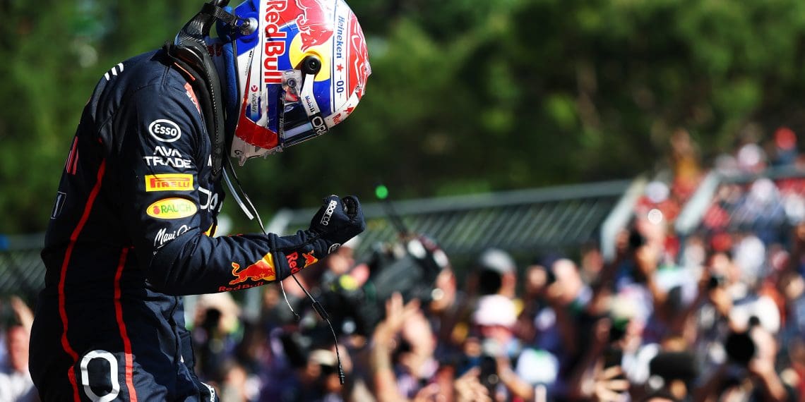 Staggering Salaries Unveiled: F1’s Hamilton and Verstappen Earn Millions – Who’s on Top?