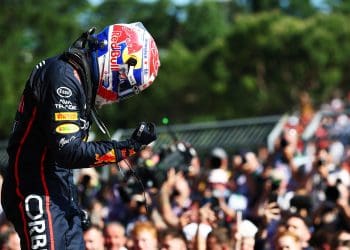 Staggering Salaries Unveiled: F1’s Hamilton and Verstappen Earn Millions – Who’s on Top?