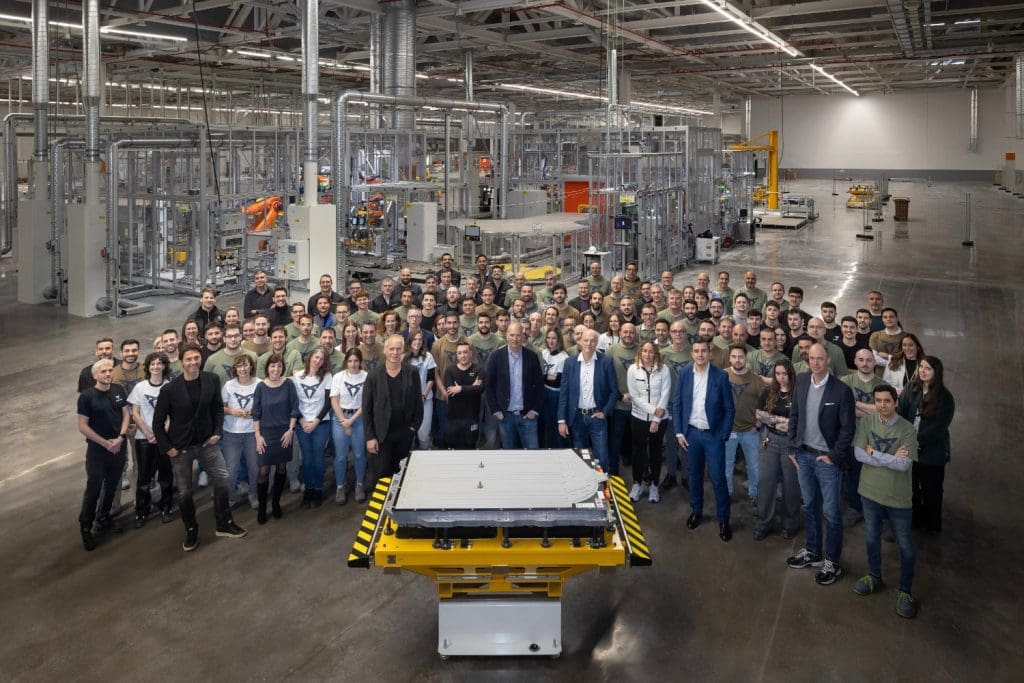 Seat avança na produção de veículos elétricos na fábrica de Martorell