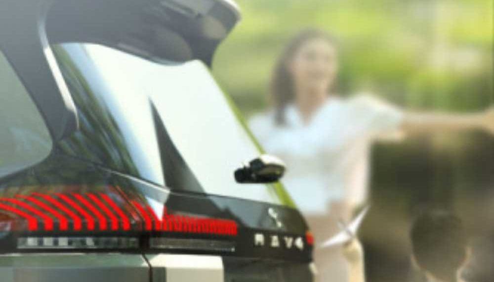 Toyota mostra imagens da nova geração do RAV4 antes da estreia