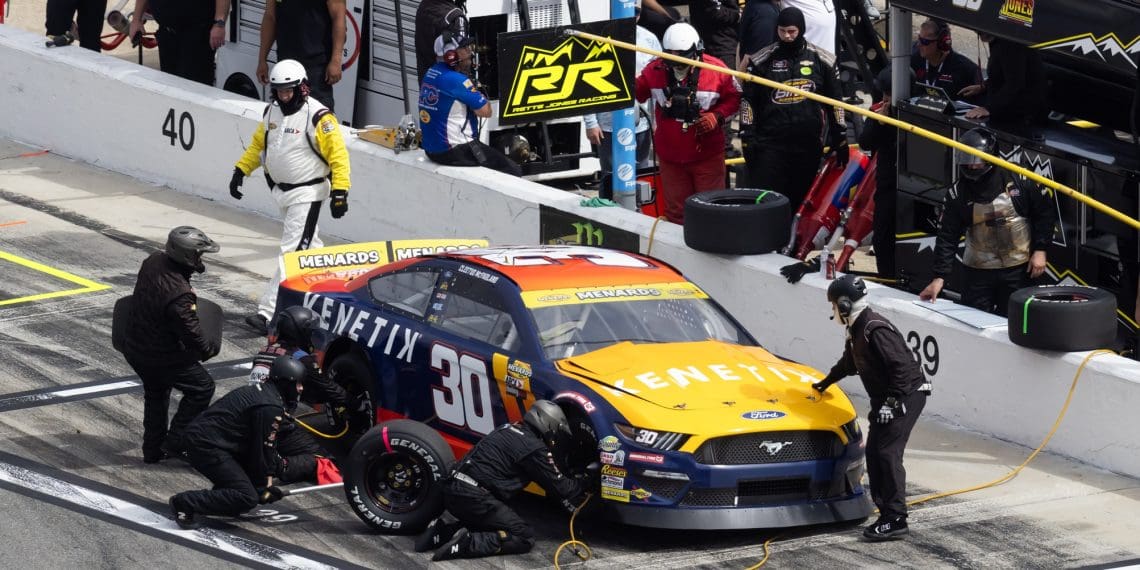 From YouTube Sensation to NASCAR Glory: Cleetus McFarland’s Audacious Daytona 500 Dream