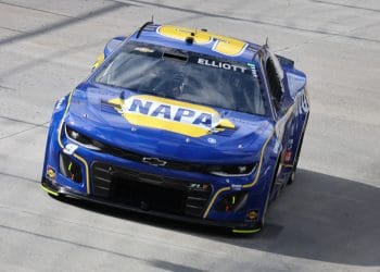 Chase Elliott’s Sponsorship Spectacle: Jeff Gordon’s Controversial Endorsement Shocks NASCAR Fans