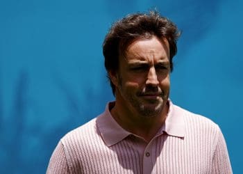 Tragic Loss: Fernando Alonso’s Devoted Physio Passes Away at 64