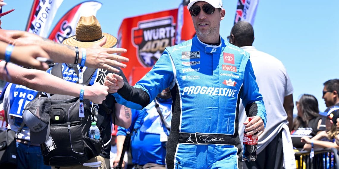 NASCAR Icon Denny Hamlin Exposes Leadership Crisis: Fans’ Faith in Question