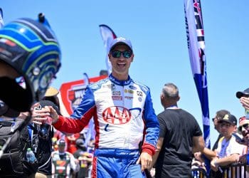 Joey Logano’s Epic Redemption: Unleashing His Fiery Side in Texas Stuns NASCAR World