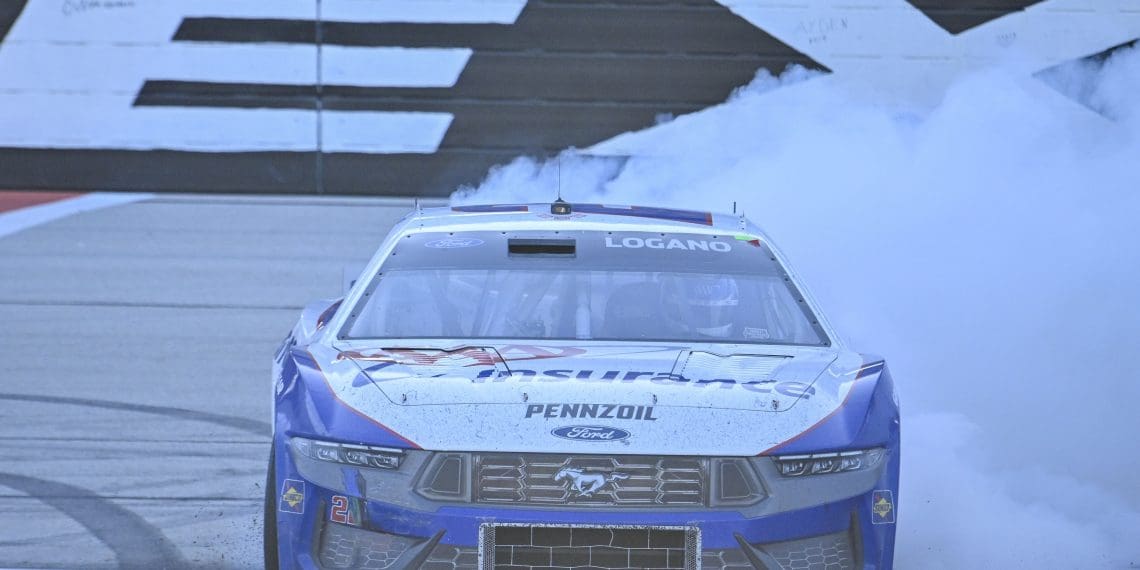 Joey Logano’s Spectacular Redemption: Jaw-Dropping Victory at Texas Rescues Dismal Season