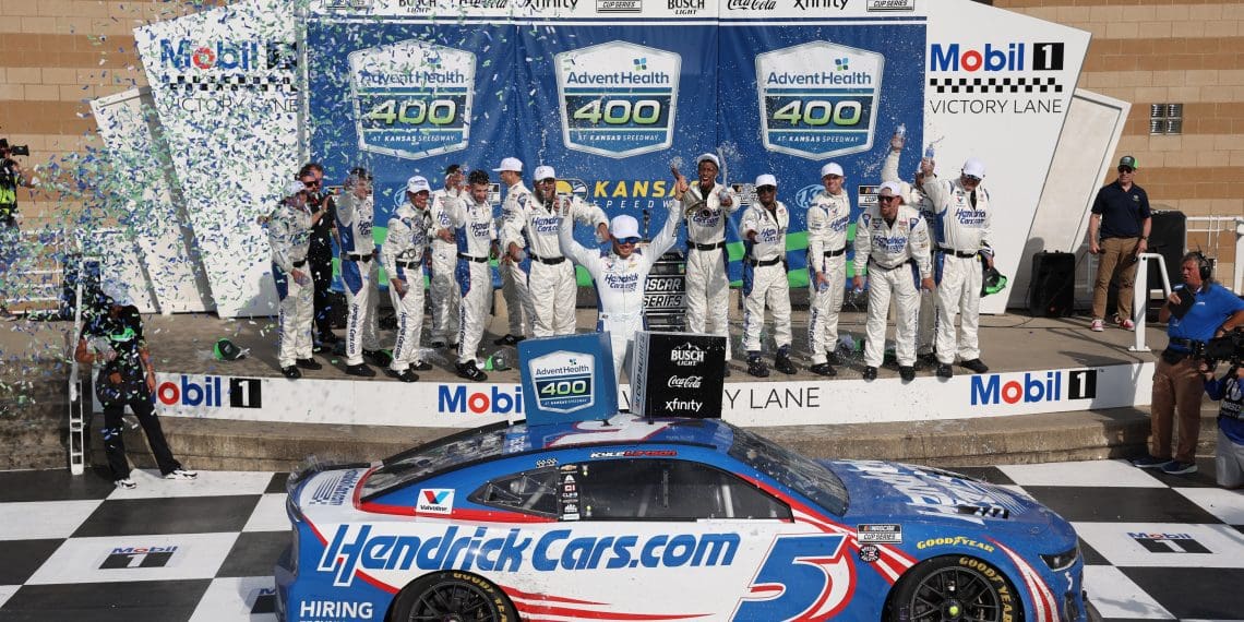 Kyle Larson Dominates Kansas Speedway, Achieves Historic NASCAR Victory