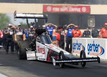 Tony Stewart’s Epic Showdown Against Drag Racing Titan Unleashes Emotions!