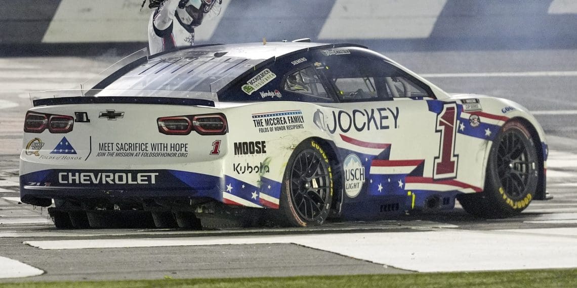 Ross Chastain’s Miraculous Victory: From Last to First, Shocking the Racing World