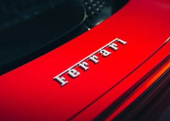 Ferrari 100% elétrico vai chegar ao mercado em outubro de 2026