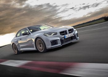 Novo BMW M2 CS eleva o desempenho desportivo com 530 cv