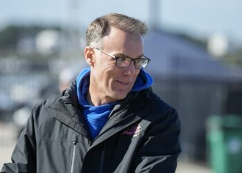 Kevin Harvick Reignites Rivalry with Denny Hamlin in Season Alert