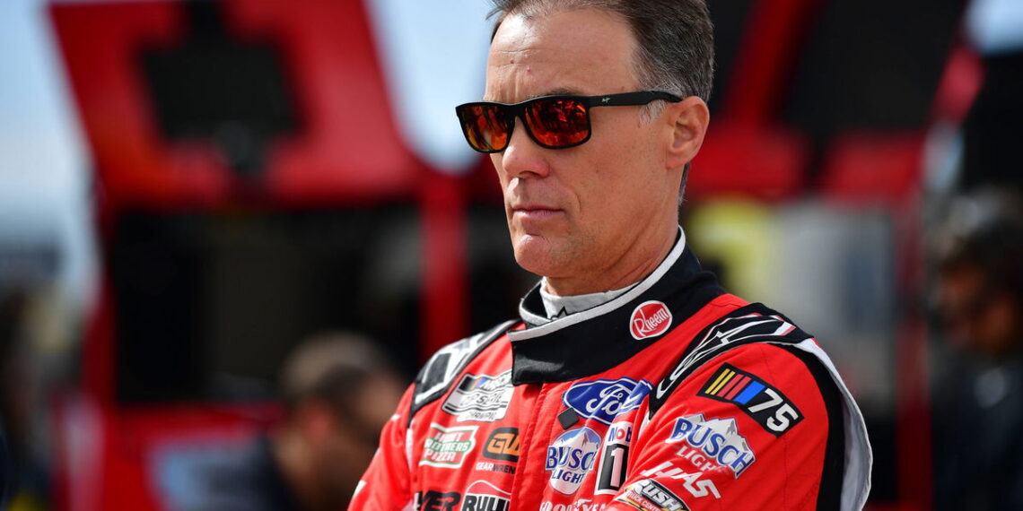 Kevin Harvick’s NASCAR Reign Threatened by Mexico Triumph: A Warning for the Circuit