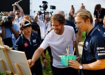 Sebastian Vettel ignites F1 comeback rumors in Red Bull leadership talks