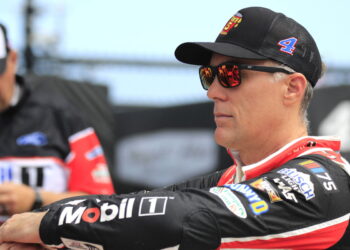 Kevin Harvick Blames Brad Keselowski for Pocono Pit Road Blunder