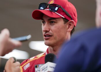 Joey Logano’s Daring Mexico Adventure: How Caution Saved Him – The Inside Story