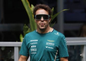 Fernando Alonso’s Daring Tactics Expose Aston Martin’s F1 Struggles – Urgent Improvements Required