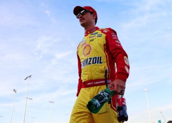 Joey Logano’s $1M Challenge Tactics Unleash High-Stakes NASCAR Siege