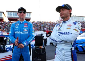 Denny Hamlin’s Dramatic Family Sacrifice Rocks NASCAR Community, Inspiring Future Racing Legends